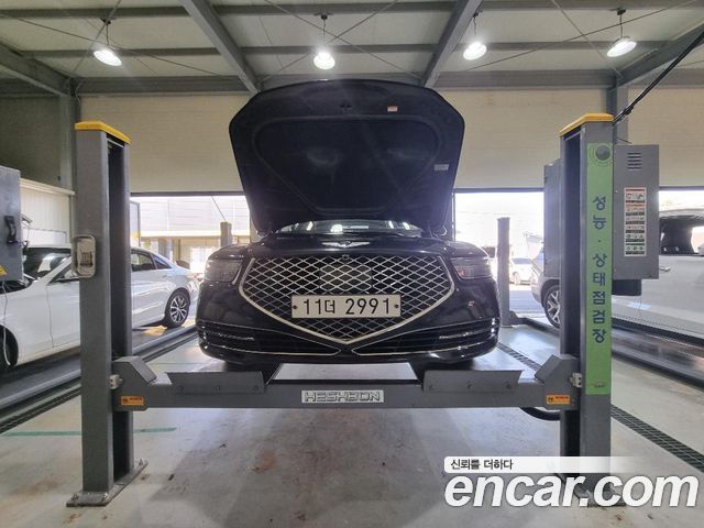 Genesis G90 2019 — photo 1