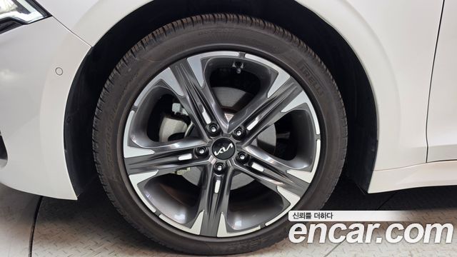 Kia K5 2023 — photo 5