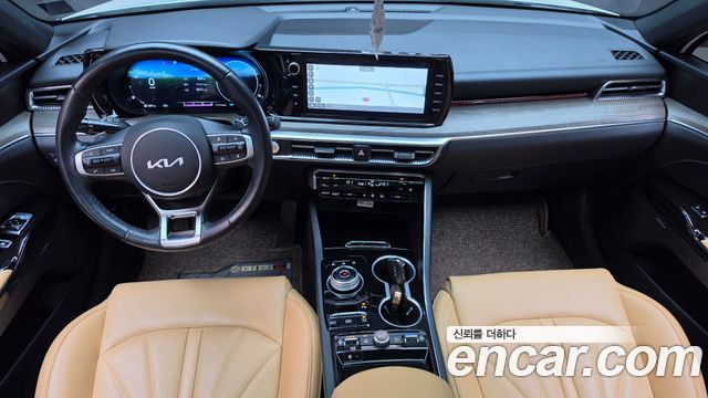 Kia K5 2023 — photo 10
