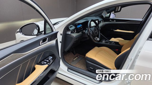 Kia K5 2023 — photo 13