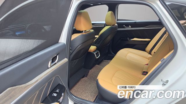 Kia K5 2023 — photo 18