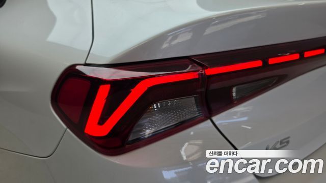 Kia K5 2023 — photo 9