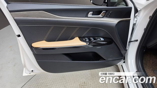 Kia K5 2023 — photo 14