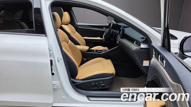 Kia K5 2023 — photo 16
