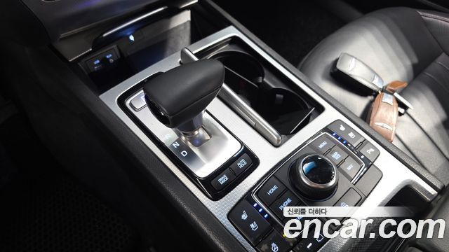 Genesis G80 2017 — photo 12