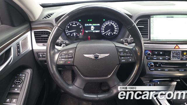 Genesis G80 2017 — photo 20