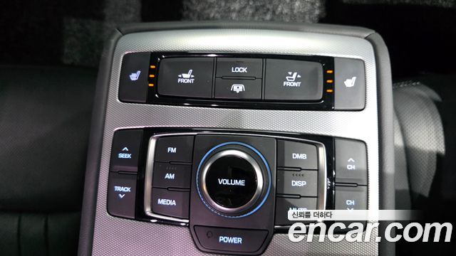 Genesis G80 2017 — photo 34