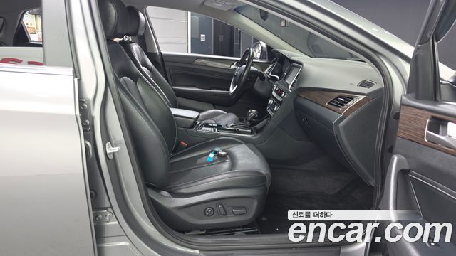 Hyundai Sonata 2019 — photo 11
