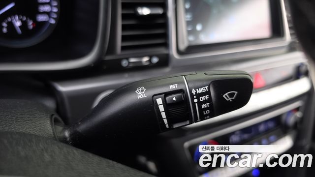 Hyundai Sonata 2019 — photo 17
