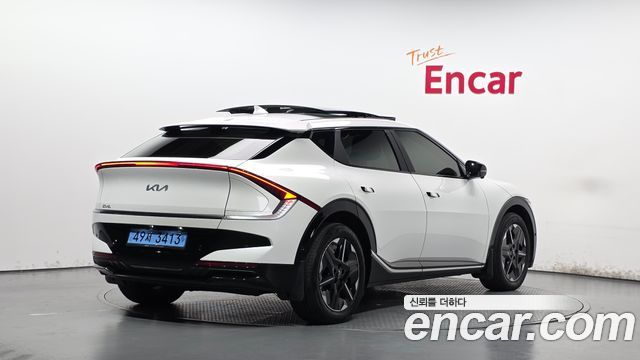 Kia EV6 2026 — photo 2