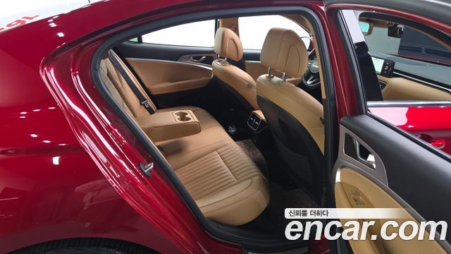 Genesis G70 2021 — photo 18