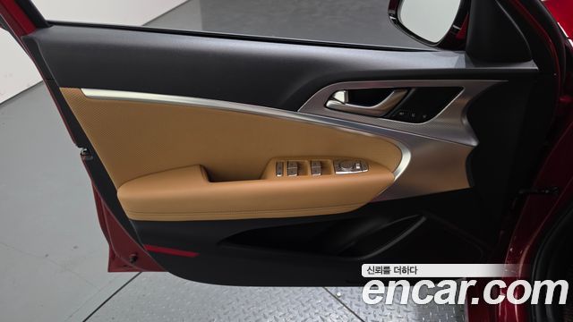 Genesis G70 2021 — photo 14