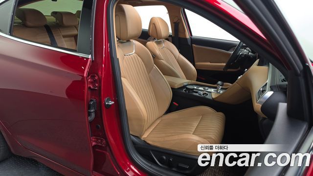 Genesis G70 2021 — photo 16