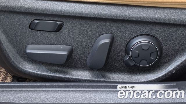 Genesis G70 2021 — photo 31