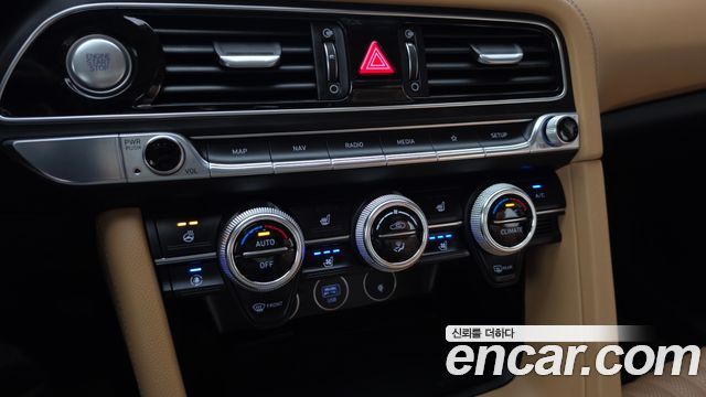 Genesis G70 2021 — photo 32