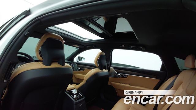 Volvo S90 2023 — photo 16
