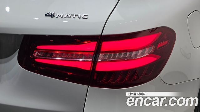 Mercedes-Benz GLC-Class 2019 — photo 9