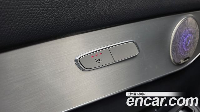 Mercedes-Benz GLC-Class 2019 — photo 32