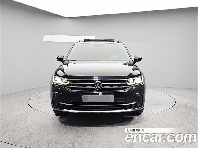 Volkswagen Tiguan 2023 — photo 3