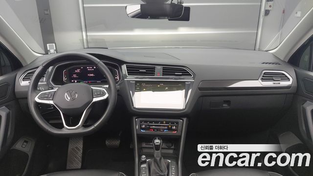 Volkswagen Tiguan 2023 — photo 7