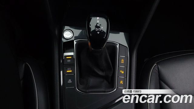 Volkswagen Tiguan 2023 — photo 9