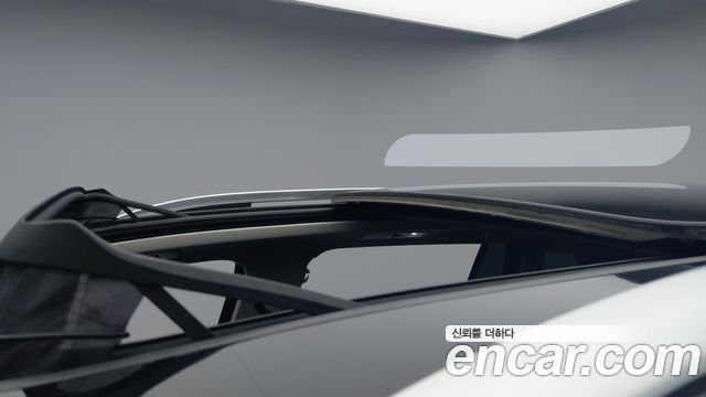 Volkswagen Tiguan 2023 — photo 16