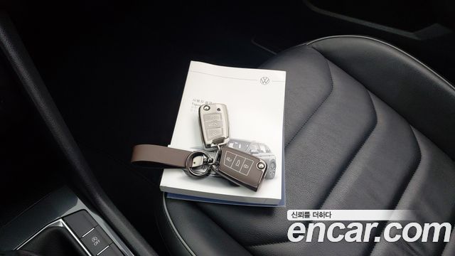 Volkswagen Tiguan 2023 — photo 19
