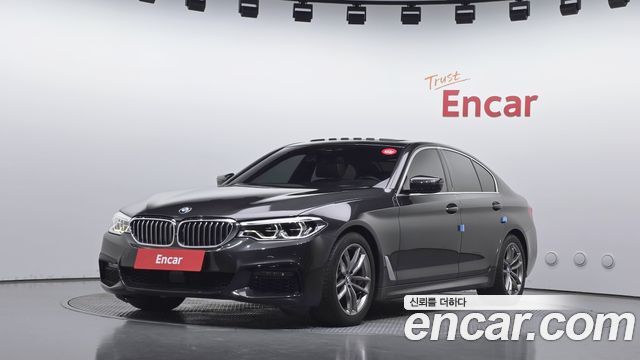 BMW 5-Series 2020 — photo 1