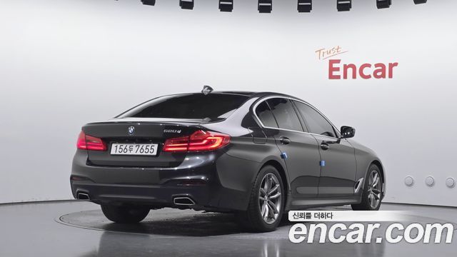 BMW 5-Series 2020 — photo 2