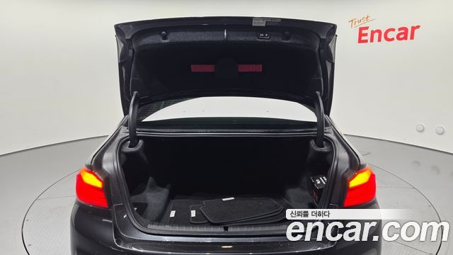 BMW 5-Series 2020 — photo 24