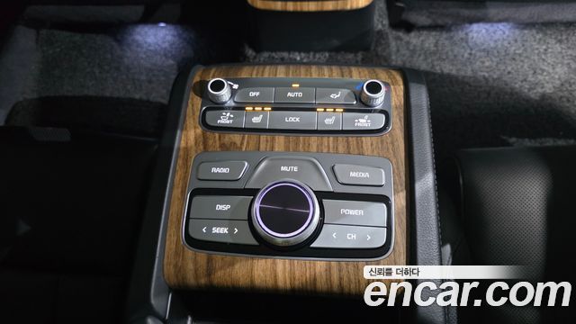 Kia K9 2022 — photo 32