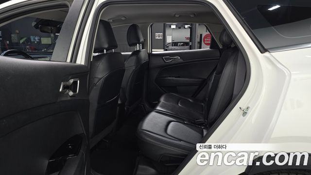 Kia Sportage 2022 — photo 11