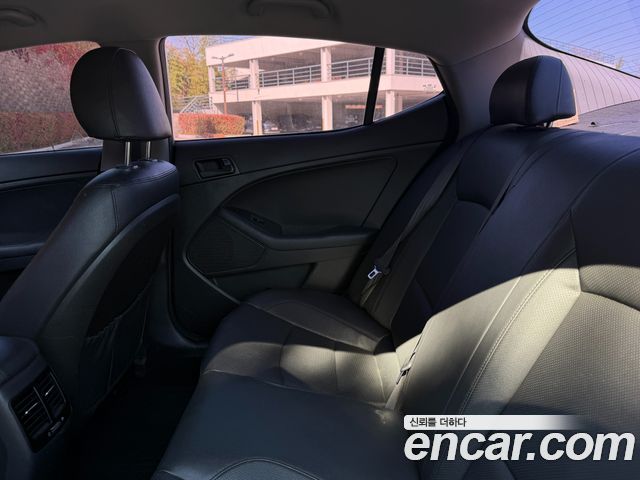 Kia K5 2015 — photo 13