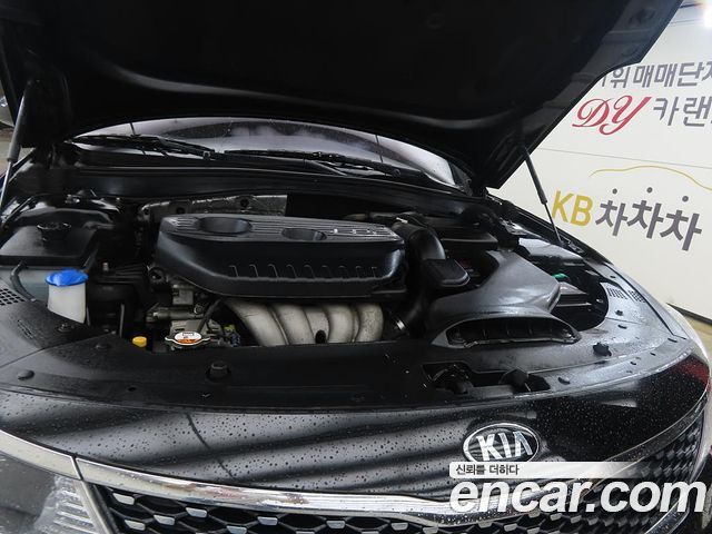 Kia K5 2016 — photo 19