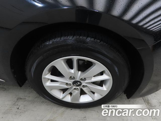 Kia K5 2016 — photo 20