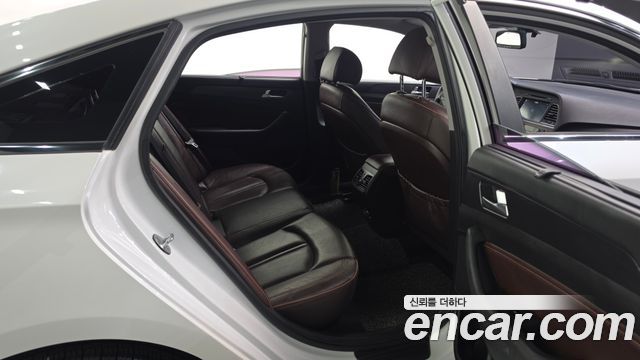 Hyundai Sonata 2017 — photo 17