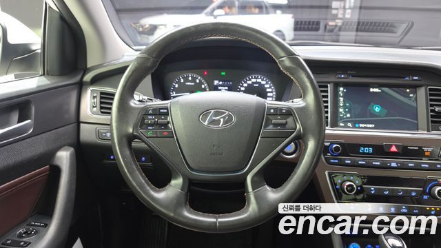 Hyundai Sonata 2017 — photo 19
