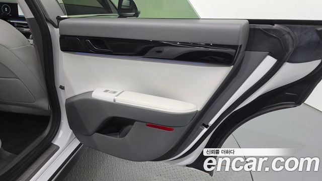 Hyundai Grandeur 2023 — photo 15