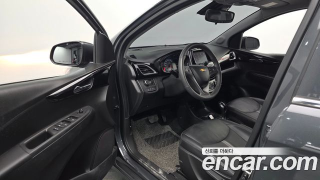 Chevrolet Korea Spark 2022 — photo 10