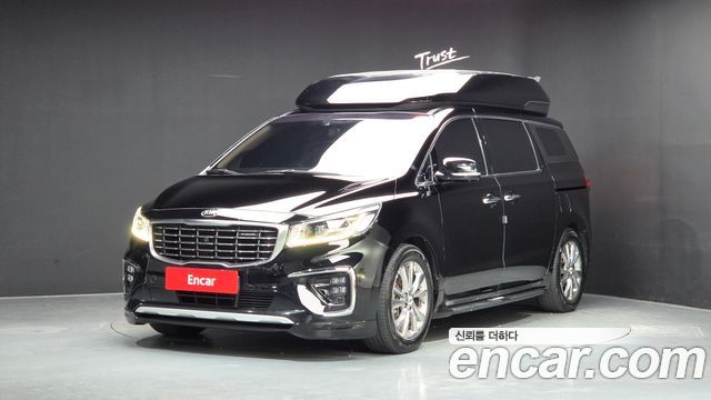 Kia Canival 2019 — photo 1