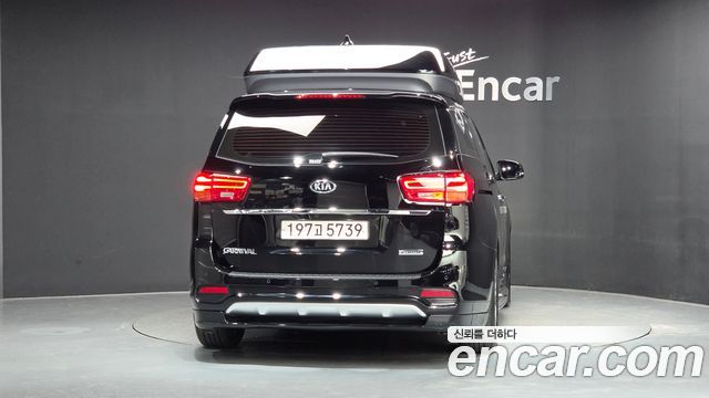 Kia Canival 2019 — photo 4