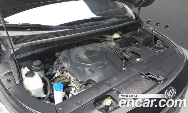 Kia Canival 2019 — photo 6
