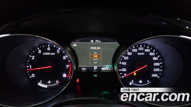 Kia Canival 2019 — photo 11