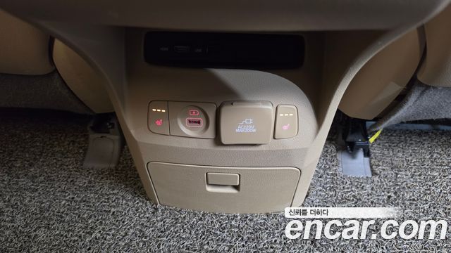 Kia Canival 2019 — photo 24