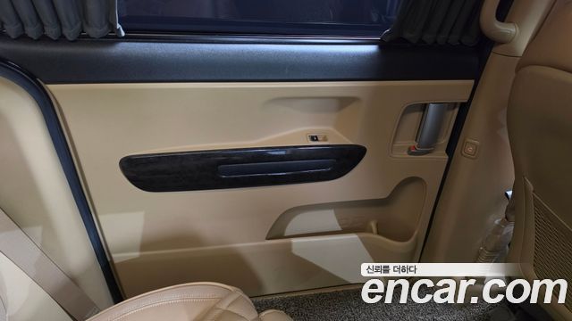 Kia Canival 2019 — photo 15