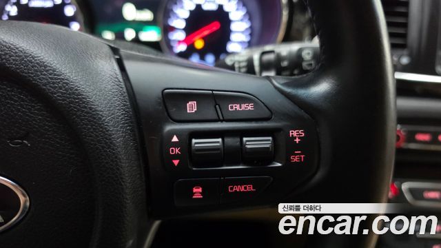 Kia Canival 2019 — photo 29