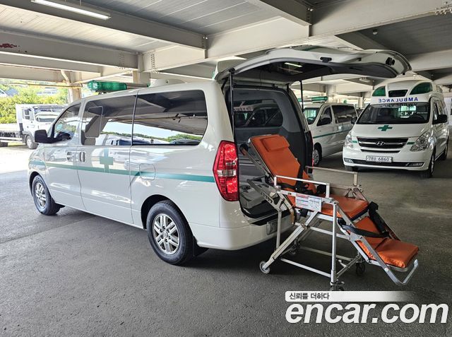 Hyundai Starex 2017 — photo 14