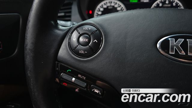 Kia K9 2015 — photo 31