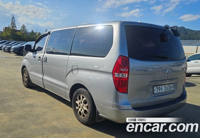 Hyundai Starex 2012 — photo 3