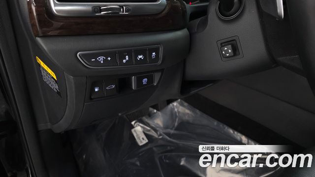 Genesis EQ900 2017 — photo 20